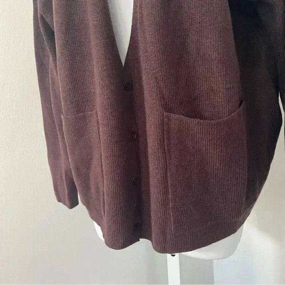 NWT Eileen Fisher 100% Extra Fine Merino Wool V-Neck Cardigan Sweater size Large - Picture 3 of 10